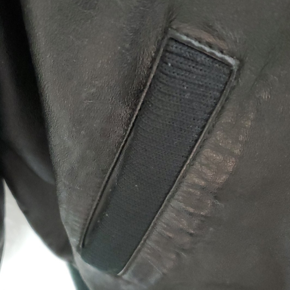 Members Only leather jacket - Picture 9 of 16
